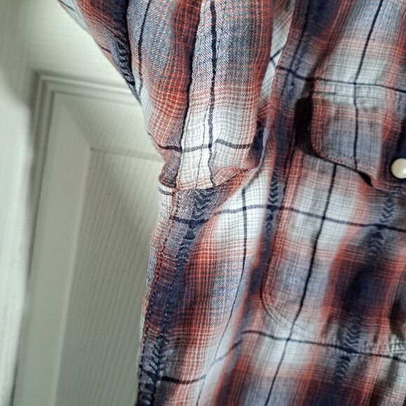 Lucky Brand Button Up Shirt Mens Size M Red Blue White Plaid Flannel Pearl Snap - Picture 6 of 16